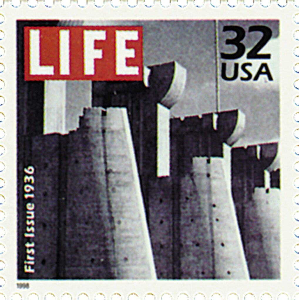 # 3185c - 1998 32c Celebrate the Century - 1930s: 1st Issue Life Magazine